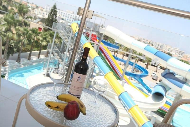 Anastasia Splash Residences 普罗塔拉斯 外观 照片